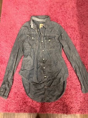 Hollister Denim Jacket in Washed Blue